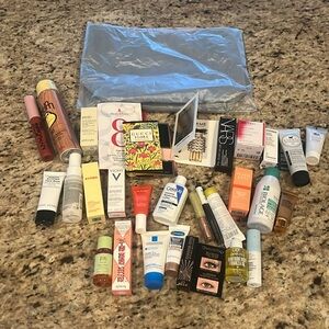NEW Ulta 31 piece gift set